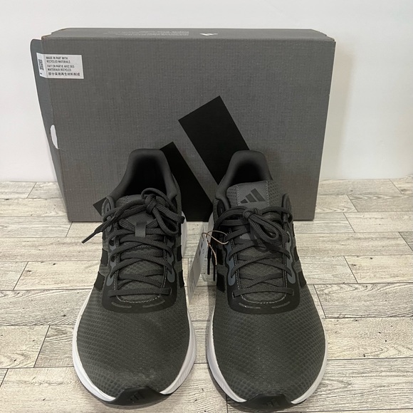 Adidas men’s running shoes - Picture 2 of 3